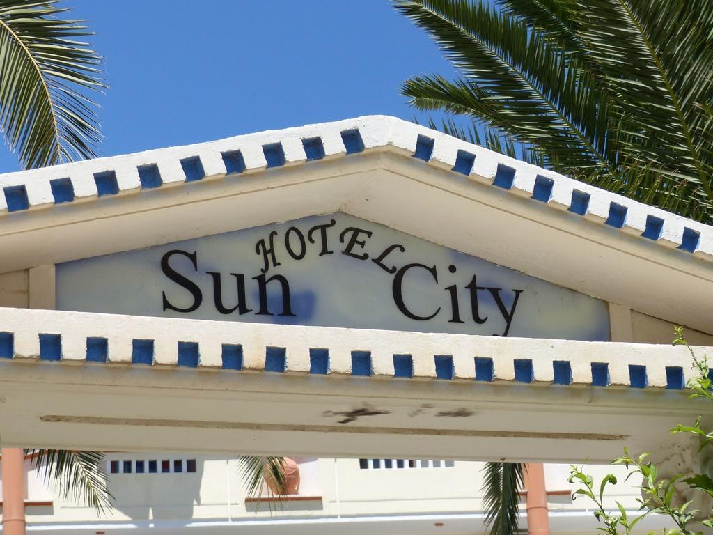 Sun City Kato Daratso Luaran gambar