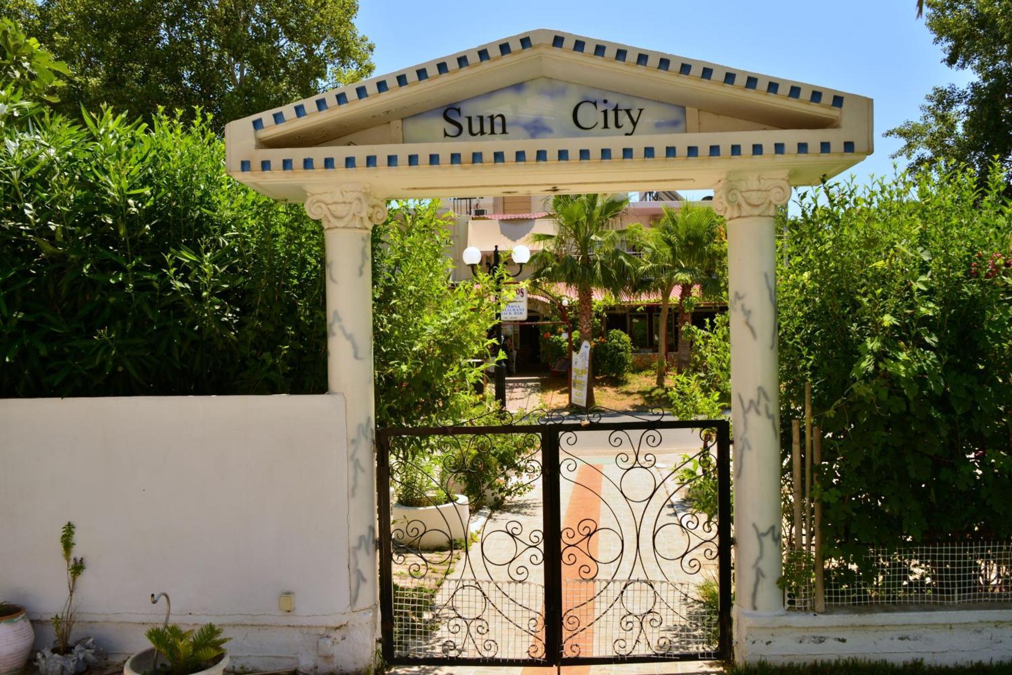 Sun City Kato Daratso Luaran gambar