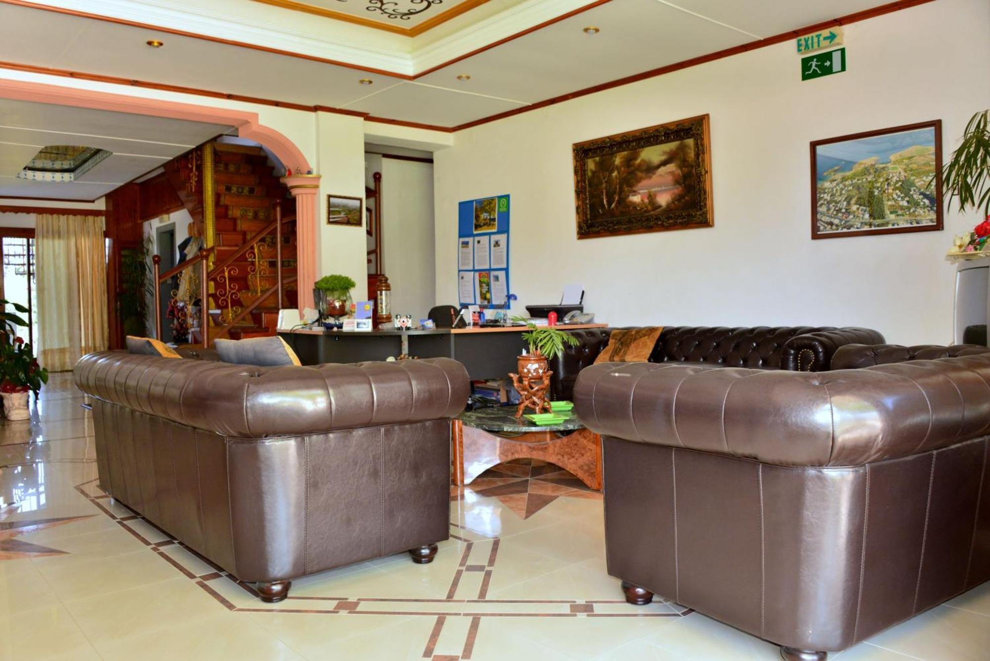 Sun City Kato Daratso Luaran gambar